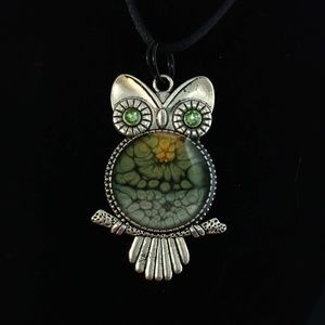 Handmade pendant with Swarovski crystals